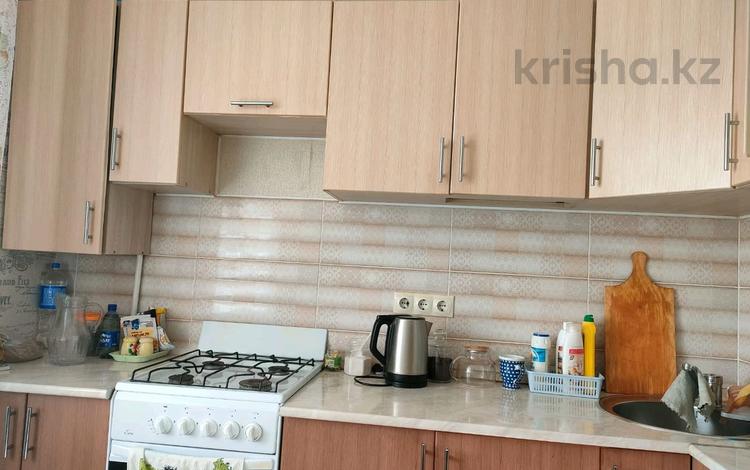 2-бөлмелі пәтер, 50 м², 1/9 қабат, Кизатова д, бағасы: 19 млн 〒 в Петропавловске — фото 12