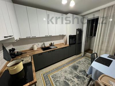 2-комнатная квартира · 58.1 м² · 3/12 этаж, Кошкарбаева за 32 млн 〒 в 