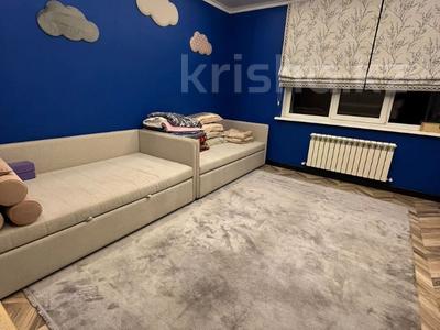 3-комнатная квартира, 118 м², 8/9 этаж, Сагадат Нурмагамбетова 138/2 за 125 млн 〒 в Алматы, Медеуский р-н