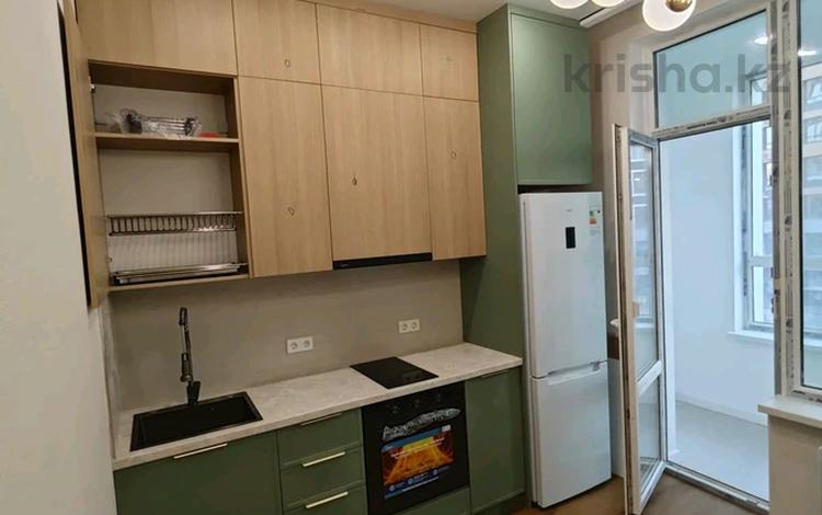 1-комнатная квартира · 40 м² · 3/9 этаж, Бухар Жырау 33/1 за 260 000 ₸ в Астане, Есильский р-н — фото 2