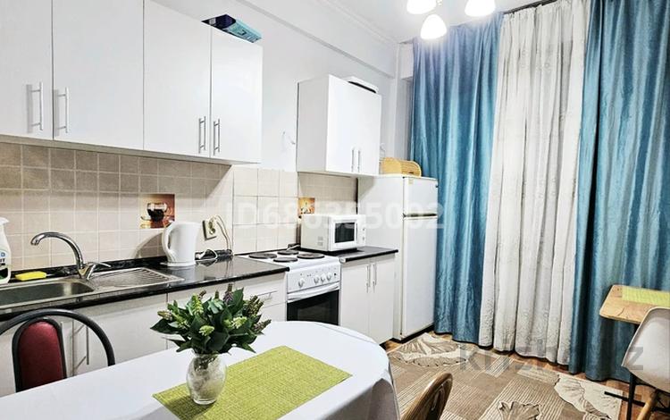 1-бөлмелі пәтер · 34 м² · 1/9 қабат, Казыбек би 125/1 — Досмухамедова, бағасы: 16 000 ₸ в Алматы, Алмалинский р-н — фото 817