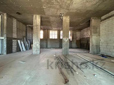 Еркін, кеңселер, дүкендер мен бутиктер, қоғамдық тамақтану орны, сұлулық салондары, фитнес және спорт, медорталықтар мен дәріханалар, білім орталықтары, ойын-сауық, конференц-залдар, кабинеттер және жұмыс орындары, студиялар · 470 м², бағасы: ~ 3.3 млн ₸ в Актобе