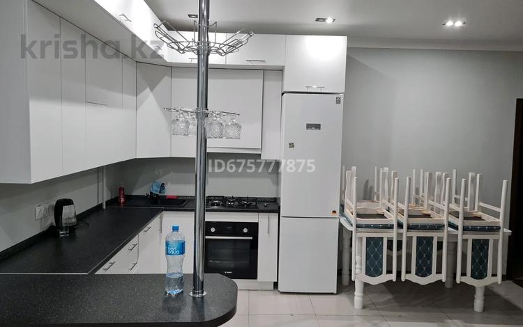 4-бөлмелі пәтер, 150 м², 1/5 қабат, улица Саяхат 12, бағасы: 30 млн 〒 в Щучинске — фото 3