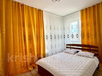2-комнатная квартира, 65 м² посуточно, Кабанбай батыра 60/6 за 17 000 〒 в Астане, Есильский р-н