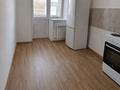 2-бөлмелі пәтер · 60 м² · 1/5 қабат, Строителей 39, бағасы: 12.2 млн ₸ в Аксу — фото 5