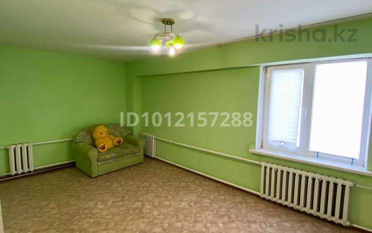 3-бөлмелі пәтер · 59.8 м² · 4/5 қабат, 10, бағасы: 17 млн ₸ в Атырау, мкр Привокзальный-5 — фото 2
