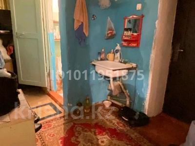 1-бөлмелі пәтер · 34 м² · 1/4 қабат, ул. Есена Утеулиева 30, бағасы: 5 млн ₸ в Таразе