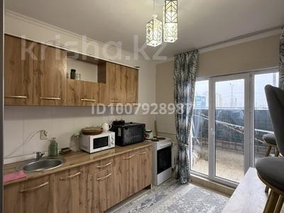 2-бөлмелі пәтер · 60 м² · 2/12 қабат, 11 көше 37/4 — Дем магазин устинде, бағасы: 130 000 ₸ в Туркестане