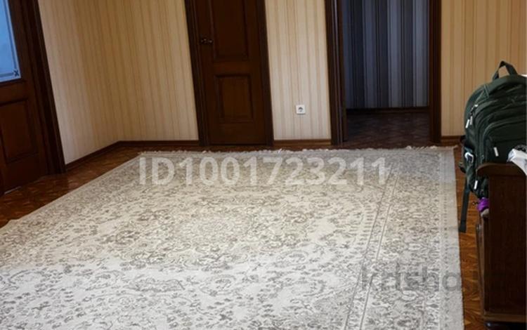 3-бөлмелі пәтер · 132 м² · 10/12 қабат, Кабанбай батыра 40, бағасы: 60 млн ₸ в Астане, Есильский р-н — фото 2