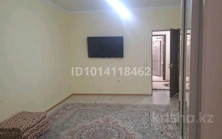 2-бөлмелі пәтер · 84.7 м² · 5/5 қабат, 20-ш/а. 33, бағасы: 15 000 ₸ в Актау, 20-й мкр — фото 2
