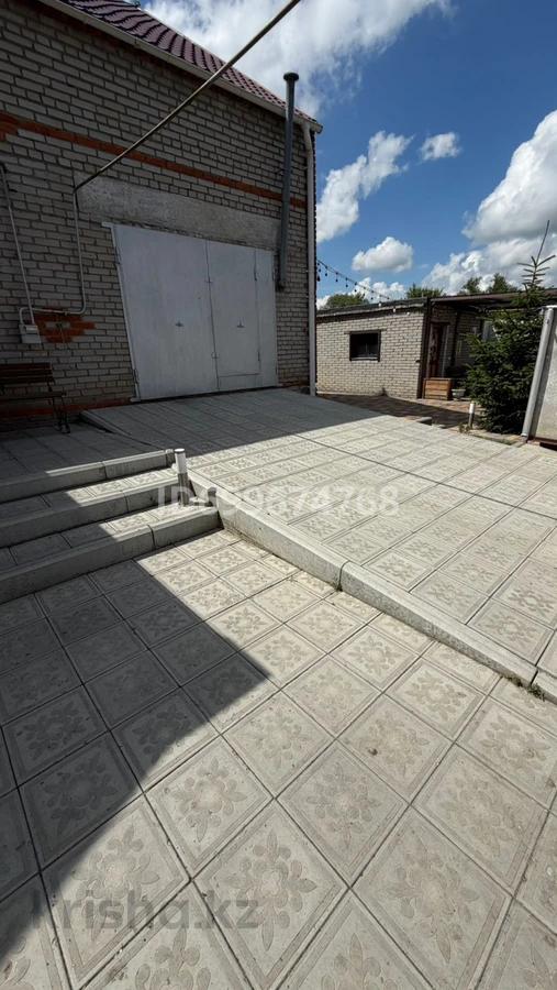 Отдельный дом · 4 комнаты · 185 м² · 12 сот.