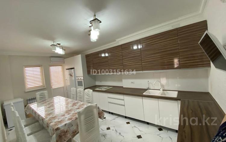 5-комнатная квартира · 198.1 м² · 5/9 этаж, 32Б мкр 3 за 75 млн ₸ в Актау — фото 13