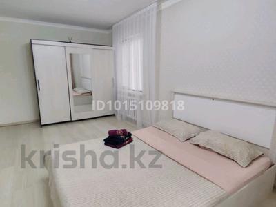 2-комнатная квартира · 60 м² · 2/6 этаж, Есет батыра — Угол Абая за 15 000 ₸ в Актобе