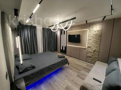 Аренда квартир по часам в Алматы: 1-комнатная квартира · 35 м² · 3/5 этаж, Коломенская 3 — Вокзал один за 3 000 〒 1-комнатная квартира · 35 м² · 3/5 этаж, Коломенская 3 — Вокзал один за 3 000 〒 в Алматы, Турксибский р-н
