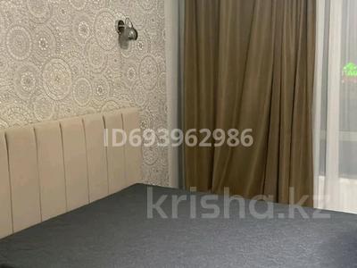2-комнатная квартира, 52 м², 6/14 этаж помесячно, Кабанбай батыра 56а за 280 000 〒 в Астане