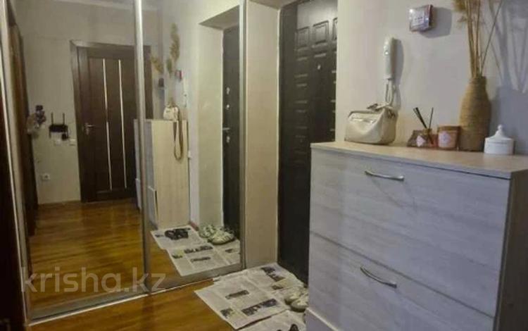 1-комнатная квартира · 43.6 м² · 8/17 этаж, мкр Мамыр за 33.5 млн ₸ в Алматы, Ауэзовский р-н — фото 2