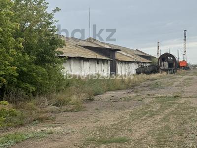Промбаза · 4 га, Жамбыла Жабаева 9 — Жастар за 9 млн ₸ в Кабанбае Батыра