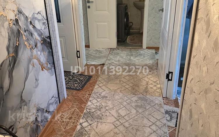 3-бөлмелі пәтер · 70 м² · 3/5 қабат, 2 мк 27 дом 46 кВ 27, бағасы: 15 млн ₸ в Жанатасе — фото 2