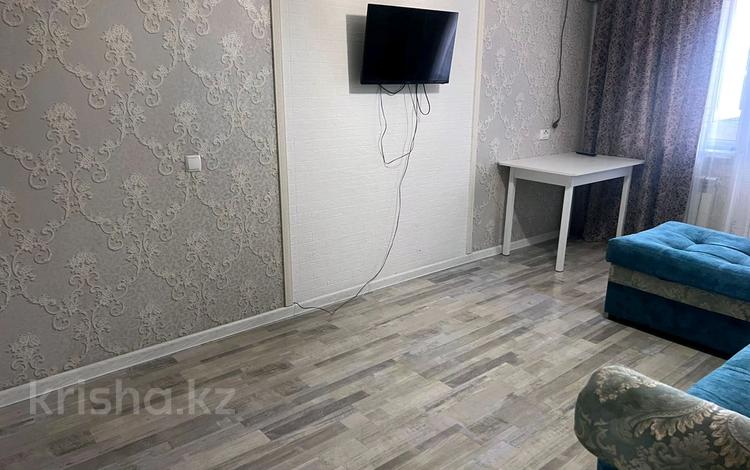 1-комнатная квартира · 40 м² · 5/5 этаж, Площадь Аль-Фараби 9 — Шымкент плаза за 160 000 〒 в Аль-Фарабийский р-н — фото 2