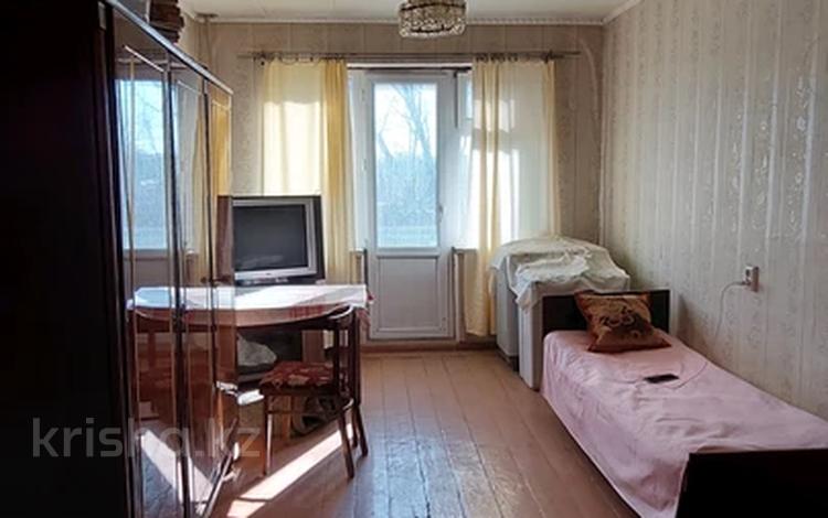2-комнатная квартира, 44 м², 4/5 этаж, молдагулова 14 за 11.8 млн 〒 в Уральске — фото 2