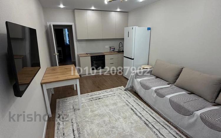 2-комнатная квартира · 43 м² · 4/16 этаж, Просп. Улы Дала 10 за 230 000 ₸ в Астане, Есильский р-н — фото 9