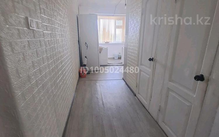 2-бөлмелі пәтер · 49 м² · 4/5 қабат, Рыскулова 63, бағасы: 10 млн 〒 в Кентау — фото 2