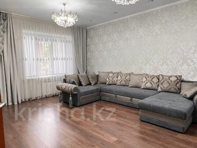3-комнатная квартира · 106 м² · 1/7 этаж, Ауэзова за 52 млн 〒 в Петропавловске