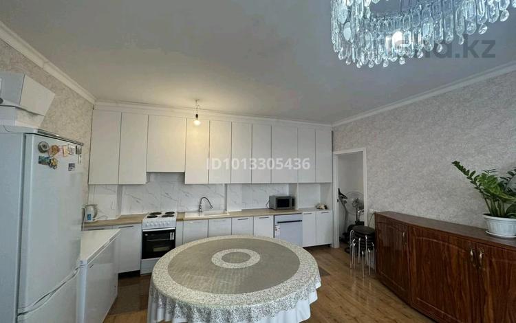 3-комнатная квартира · 67.88 м² · 3/9 этаж, Жумекен Нажимеденова 39 за 38 млн ₸ в Астане — фото 2