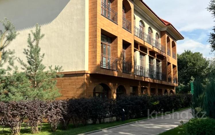 3-комнатная квартира · 168.5 м² · 3/4 этаж, Тайманова 222/6 за ~ 185.4 млн ₸ в Алматы, Медеуский р-н — фото 2