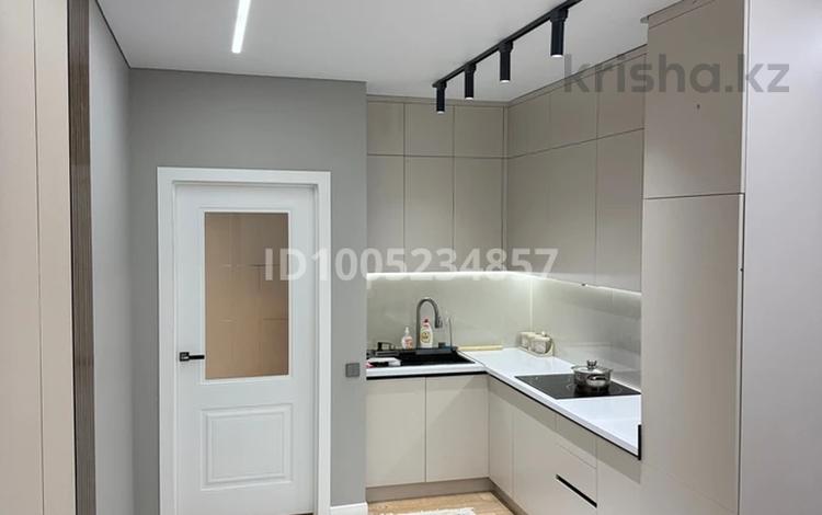 3-бөлмелі пәтер · 64 м² · 12/12 қабат, Байдибек би 115/10, бағасы: 260 000 ₸ в Шымкенте, Каратауский р-н — фото 2