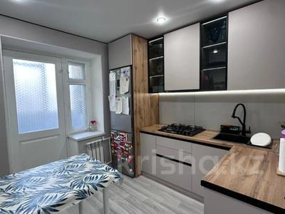 2-комнатная квартира · 50 м² · 3/5 этаж, Ломоносова за 17 млн 〒 в Актобе, мкр. Курмыш