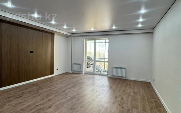4-комнатная квартира · 151 м² · 10/12 этаж, Нажимеденова 34/2 за ~ 76 млн ₸ в Астане, Сарайшык р-н — фото 6