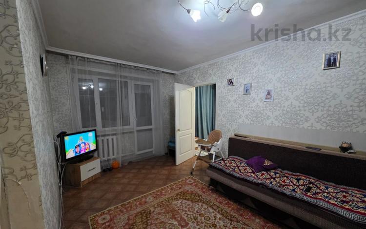 2-комнатная квартира · 44 м² · 5/5 этаж, Майкудук, Майкудук, 16й микрорайон 37 за 10 млн ₸ в Караганде, Алихана Бокейханова р-н — фото 2