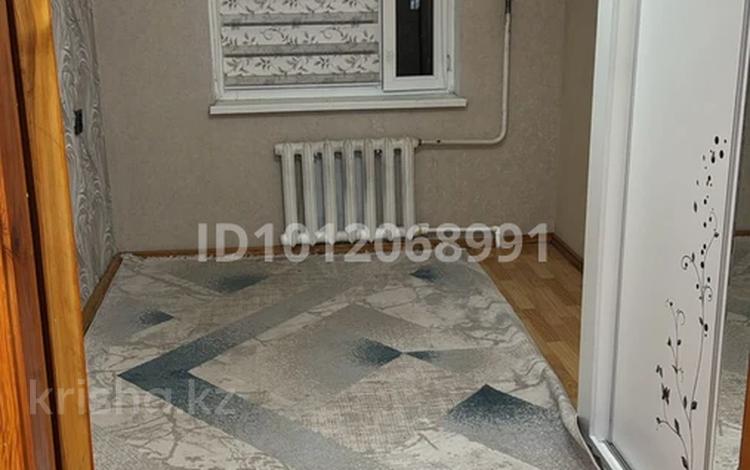 3-бөлмелі пәтер · 60 м² · 3 қабат, Пр сатпаева-104 34, бағасы: 150 000 〒 в Сатпаев — фото 2