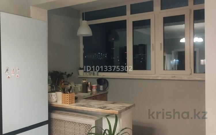 2-комнатная квартира · 89 м² · 13/17 этаж, Жандосова 150/1 — Жандосова Берегового за 78.5 млн ₸ в Алматы, Ауэзовский р-н — фото 2