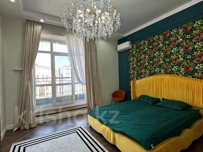 4-комнатная квартира · 140 м² · 8/8 этаж, Умай Ана 15 за 109 млн 〒 в Астане, Есильский р-н