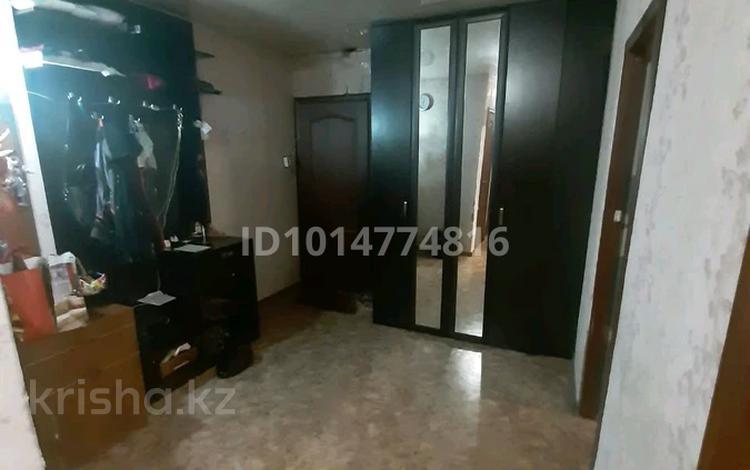 3-комнатная квартира · 77 м², Дулатова 145 за 180 000 ₸ в Семее — фото 2