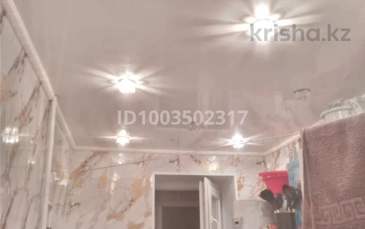 2-бөлмелі пәтер · 40 м² · 4/5 қабат, Железнодорожная 174, бағасы: 12 млн ₸ в Аксае — фото 2