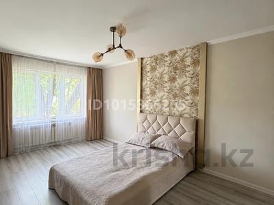 3-комнатная квартира · 62 м² · 5/5 этаж, Желтоксан 27 за 400 000 ₸ в Алматы, Алмалинский р-н