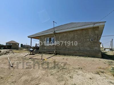 Отдельный дом · 4 комнаты · 150 м² · 1.5 сот., Қызыларай 52 — Село за 13 млн ₸ в Таразе
