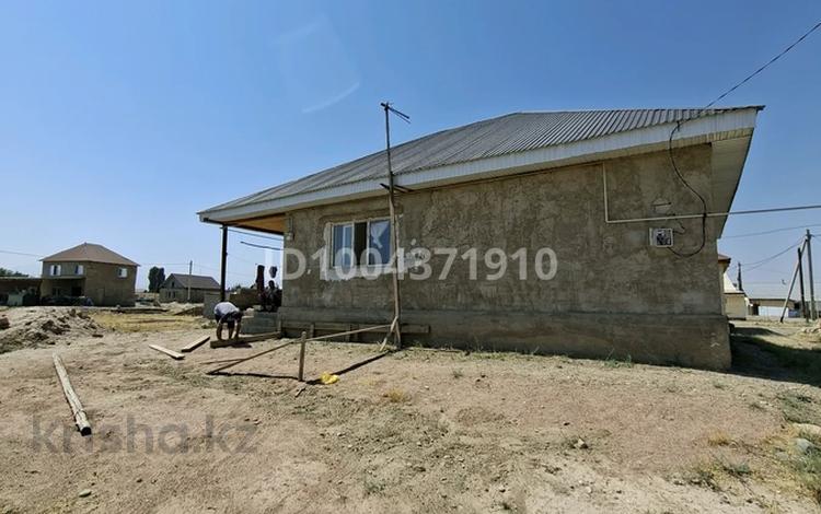 Отдельный дом · 4 комнаты · 150 м² · 1.5 сот., Қызыларай 52 — Село за 13 млн ₸ в Таразе — фото 2