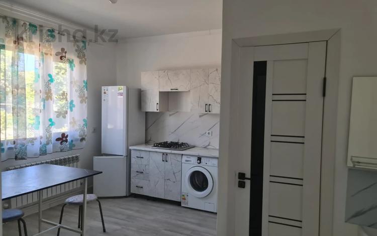 1-бөлмелі пәтер · 40 м² · 1/1 қабат, Казахстанская 29 — Курманова, бағасы: 100 000 ₸ в Талдыкоргане — фото 4