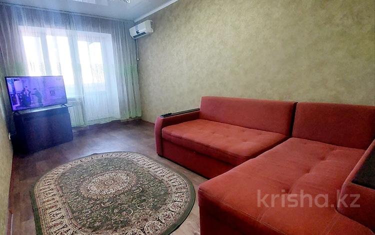 1-комнатная квартира · 45 м² · 2/5 этаж, Абая — Остановка 2 база за 120 000 〒 в Уральске — фото 11