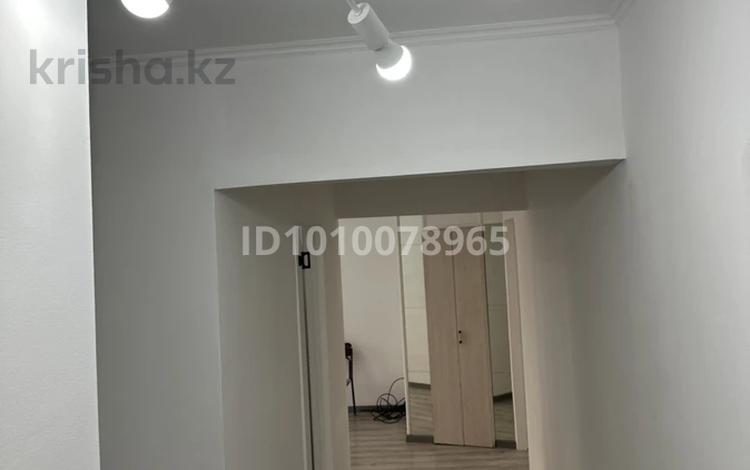 3-бөлмелі пәтер · 70 м² · 1/5 қабат, Кайырбекова 21 — Гоголя, бағасы: 68 млн ₸ в Алматы, Медеуский р-н — фото 2