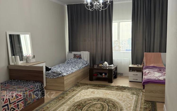 3 бөлме · 130 м² · 35 қабат, Комсомольский ш/а., Достык 5, бағасы: 70 000 ₸ в Астане, Есильский р-н — фото 5
