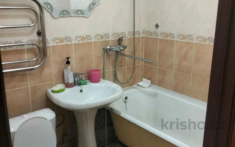 2-комнатная квартира · 46 м² · 5/5 этаж, мкр Самал 32 за 100 000 ₸ в Таразе — фото 2