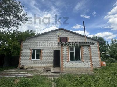Отдельный дом · 3 комнаты · 74 м² · 6 сот., Тауелсыздык 10 за 8.5 млн ₸ в Зеленом