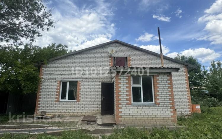Отдельный дом · 3 комнаты · 74 м² · 6 сот., Тауелсыздык 10 за 8.5 млн ₸ в Зеленом — фото 2