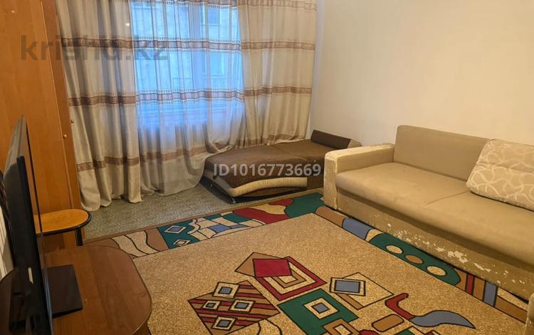 1-комнатная квартира · 18 м² · 2/5 этаж, мкр Аксай-1А 10а — Толе би Момышулы за 220 000 ₸ в Алматы, Ауэзовский р-н — фото 2
