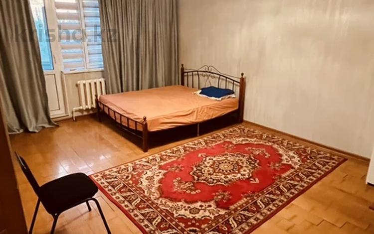 1-бөлмелі пәтер · 50 м² · 3/10 қабат, Ақсай-5 ш/а. 2 — Срочна Сдам !!!! Пишите звоните, бағасы: 230 000 ₸ в Алматы, Ауэзовский р-н — фото 2